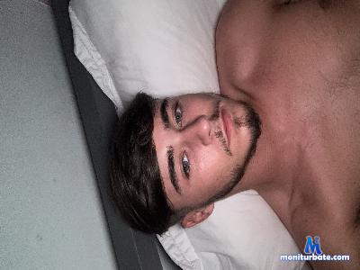 CheekyChap7081 cam4 bisexual performer from United Kingdom of Great Britain & Northern Ireland  