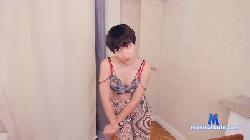MoanBrikke cam4 live cam performer profile