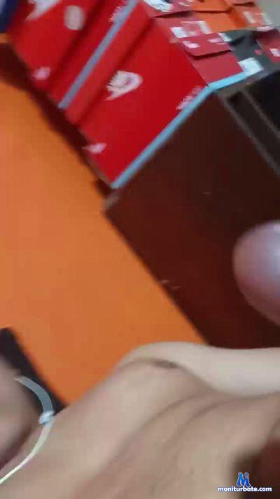 NiltonFz cam4 straight performer from Republic of Peru  