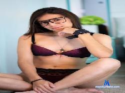 little_womaan cam4 live cam performer profile