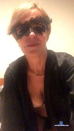 hotbonnet cam4 livecam show performer room profile