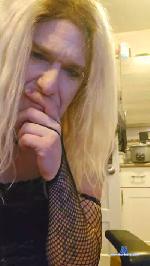 Hellfire66 cam4 livecam show performer room profile