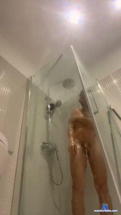 jeison143 cam4 gay performer from Kingdom of Spain  