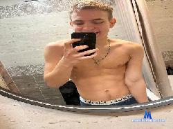 toboi_prostujen cam4 live cam performer profile