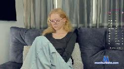 AraDevon cam4 live cam performer profile