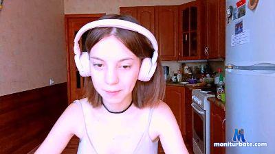 LUNA_TUNES cam4 bisexual performer from Federal Republic of Germany  