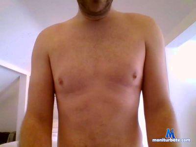 Benji32 cam4 gay performer from United Kingdom of Great Britain & Northern Ireland  