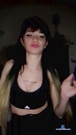 Tubebeciitaa cam4 livecam show performer room profile