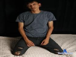 Christian_wolf cam4 live cam performer profile