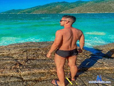 joaohenrique955 cam4 bisexual performer from Federative Republic of Brazil amateur feet 