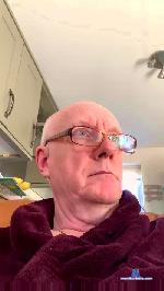 michaellong cam4 livecam show performer room profile