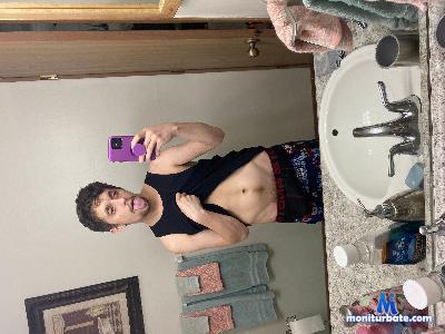Liltoke7781848 cam4 straight performer from United States of America  