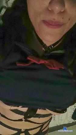 Lunv cam4 live cam performer profile