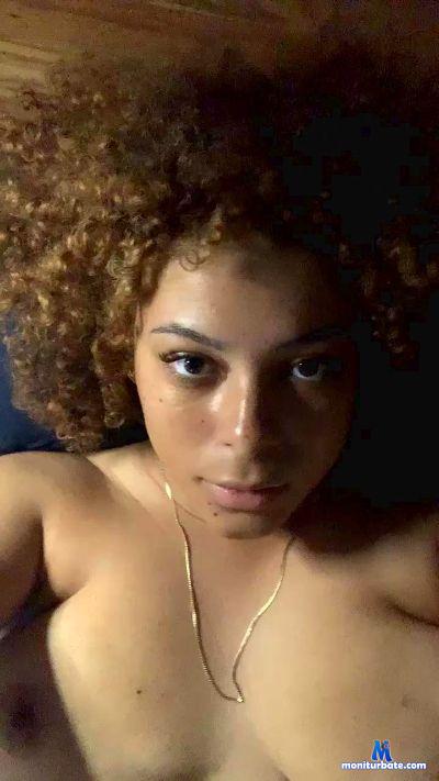 LunaSux cam4 bisexual performer from United States of America boobs latina titties sexy girl 
