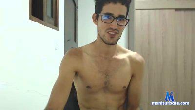 Chelo_A cam4 gay performer from Republic of Colombia  
