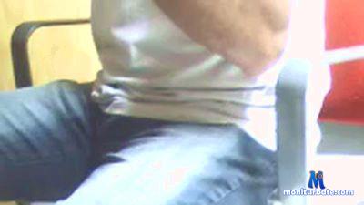 gusta11vo cam4 bisexual performer from Argentine Republic  