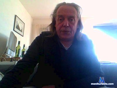 maxiem64 cam4 straight performer from Kingdom of the Netherlands  
