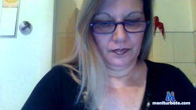 ryou_ichi cam4 gay performer from Japan  