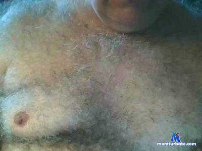 bear215 cam4 bicurious performer from United States of America  