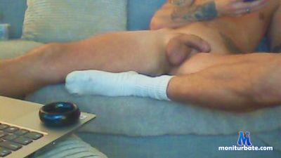hungboi2 cam4 gay performer from United Kingdom of Great Britain & Northern Ireland  