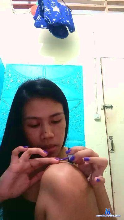 birdy83 cam4 bisexual performer from French Republic  