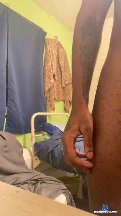 Imhomealone2 cam4 straight performer from United Kingdom of Great Britain & Northern Ireland amateur 