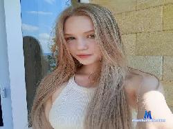 WhitneyHessey cam4 live cam performer profile