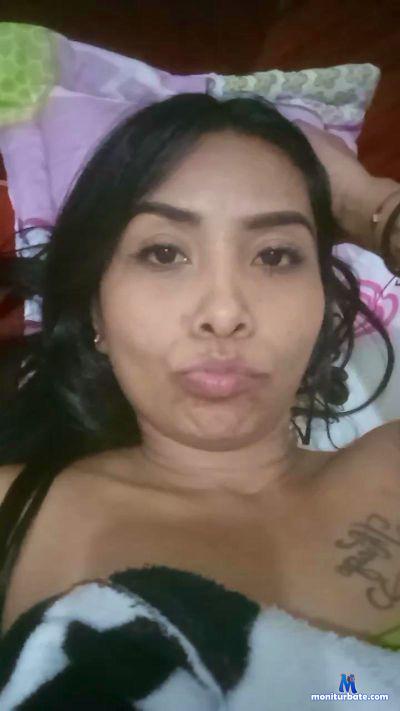 emma_dance_ cam4 bicurious performer from Republic of Colombia  