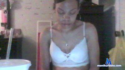 Lightskinqt cam4 bisexual performer from United States of America  