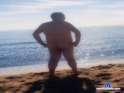 Madur0_Calient3 cam4 bicurious performer from Kingdom of Spain masturbation C2C amateur 