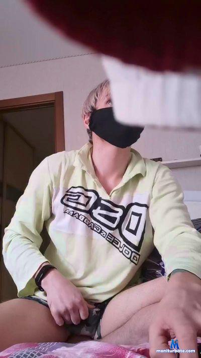 Kris777 cam4 gay performer from Russian Federation  