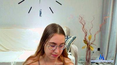 ElayneRegel cam4 bisexual performer from United States of America spanking femdom striptease C2C masturbation schoolgirl cute 