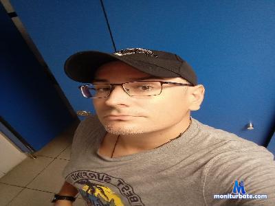 bearcruising85 cam4 gay performer from Kingdom of Spain afeitado rasurado bigass armpits amateur 