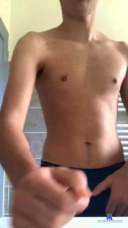 Rebeu134 cam4 live cam performer profile