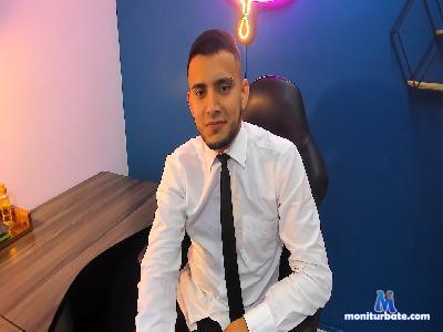 Nicolasrivera21 cam4 bisexual performer from United States of America  