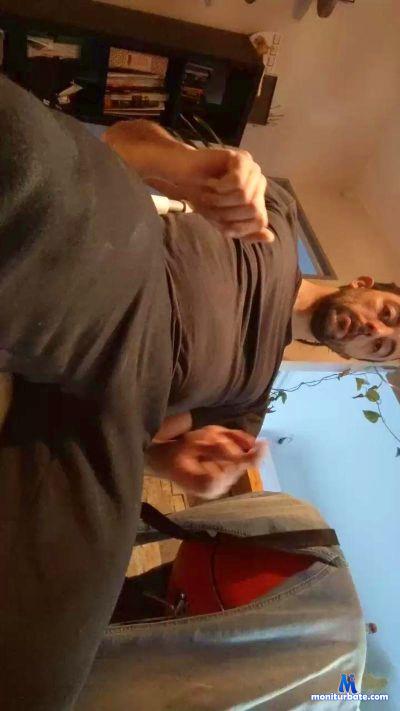 wankerzzz cam4 straight performer from French Republic  