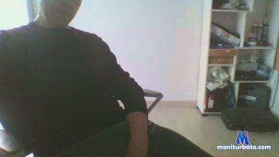 anyone23 cam4 straight performer from Republic of Italy  