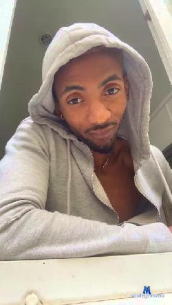 Kandiyboii cam4 live cam performer profile