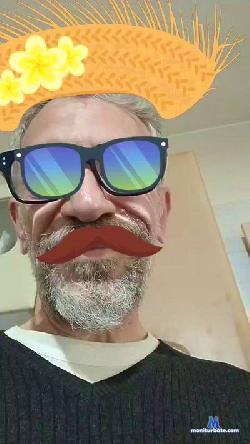 bobo220 cam4 live cam performer profile