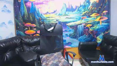 mike_vega0 cam4 bicurious performer from Republic of Colombia  