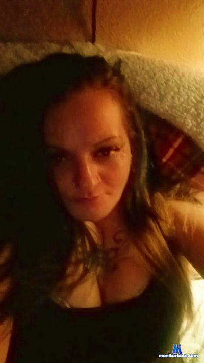 MayaMarie cam4 bisexual performer from United States of America  