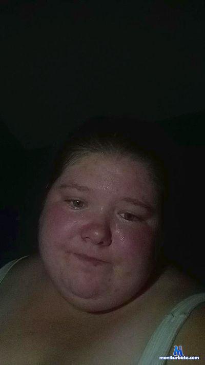 Hotinnot123 cam4 bisexual performer from United States of America  