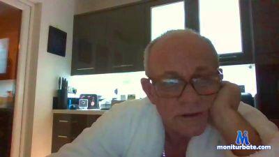 lovesdonuts cam4 straight performer from United Kingdom of Great Britain & Northern Ireland  