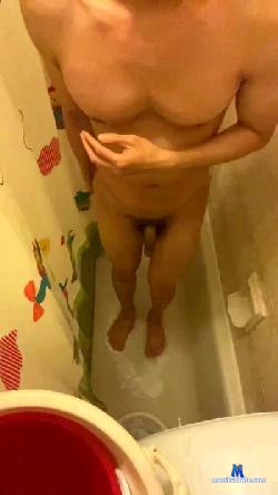 sakuraic cam4 live cam performer profile