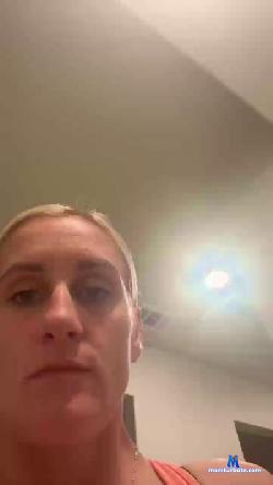 Weoutsideah cam4 live cam performer profile