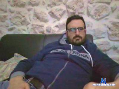 giorgiio000 cam4 straight performer from Republic of Italy  