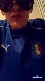 Younghotboyy99 cam4 livecam show performer room profile