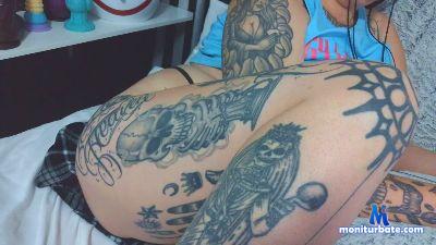 fetishslut4u cam4 bisexual performer from United States of America anal squirt C2C pee fisting AssToMouth taboo 