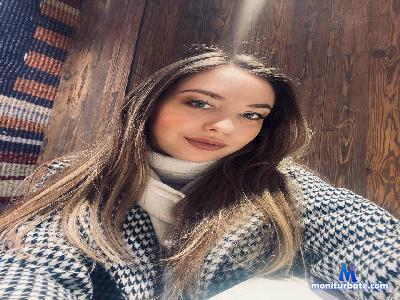 FilippaCarlini cam4 bisexual performer from United States of America cute blowjob ass pussy spanking feet bdsm 