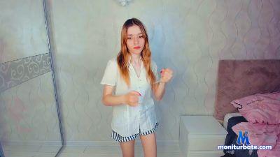 LovelyEdge cam4 straight performer from United States of America schoolgirl C2C gamer cute ass feet 